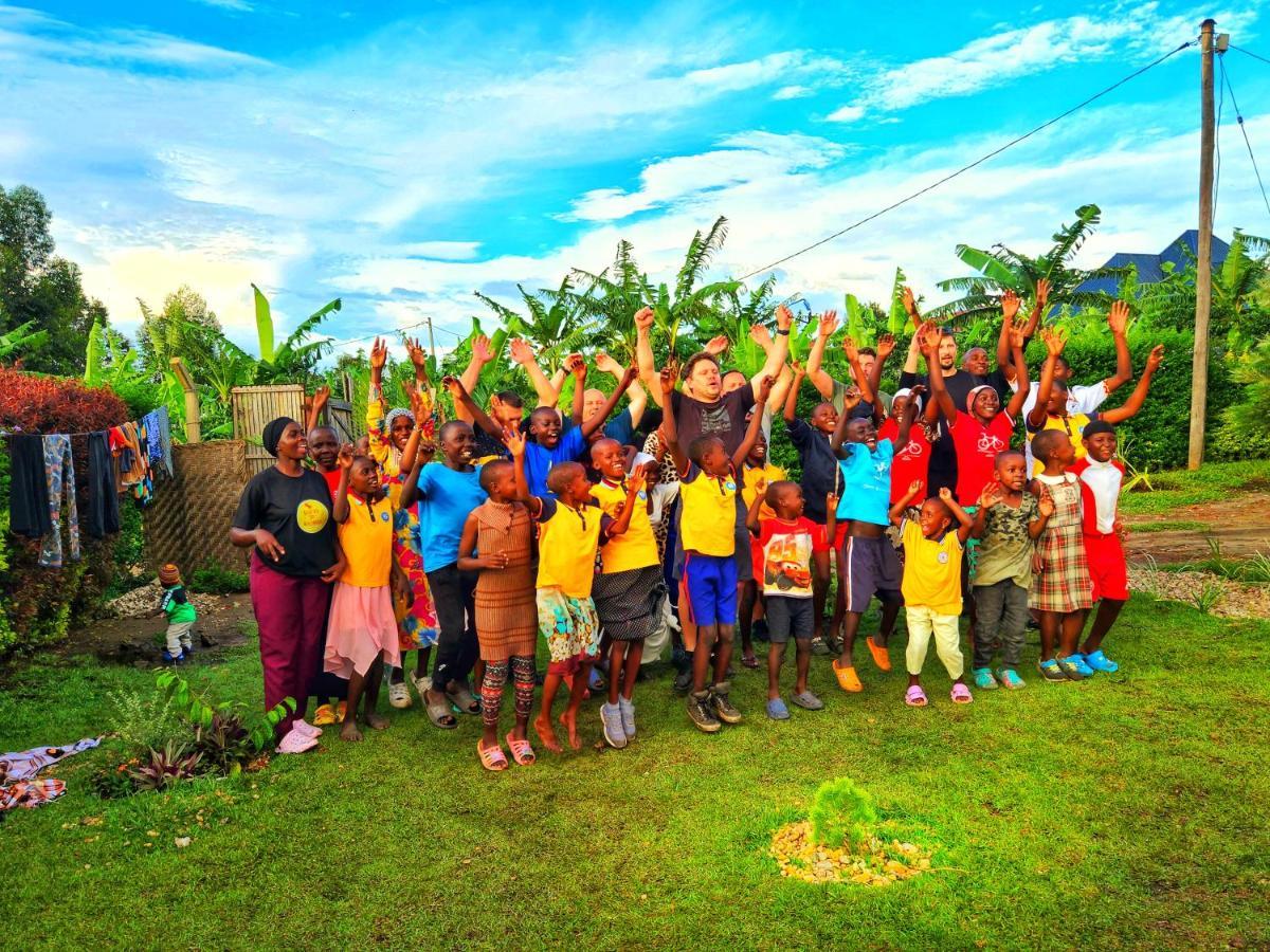 Lights Of Kazinga Orphanage And Homestay Rubirizi Экстерьер фото